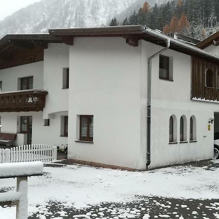 Haus Huter Apartment Kaunertal Bagian luar foto
