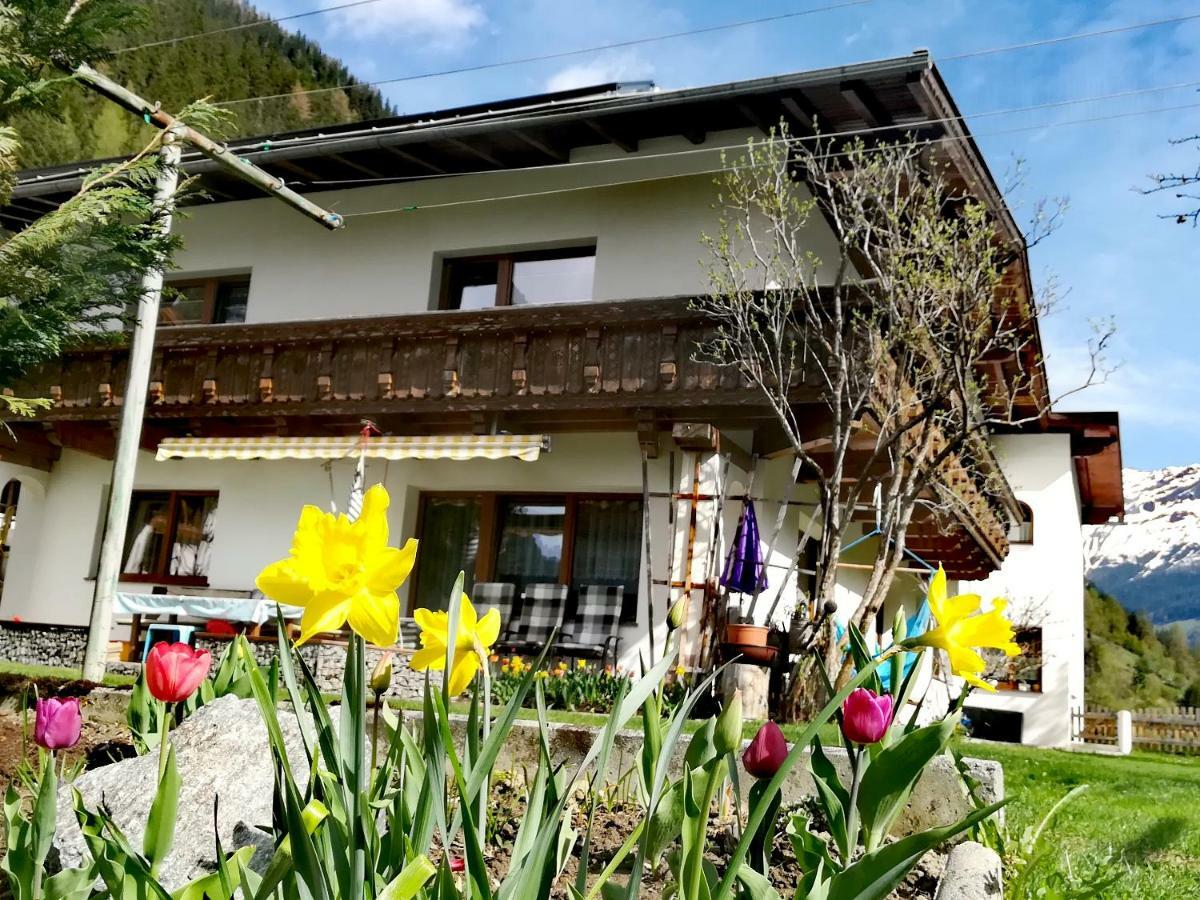 Haus Huter Apartment Kaunertal Bagian luar foto